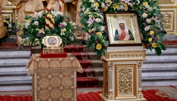 В Саратове встретили мощи святителя Тихона, Патриарха Московского и всея России