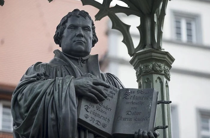 Впервые в истории Германии число нерелигиозных людей превысило число католиков и протестантов