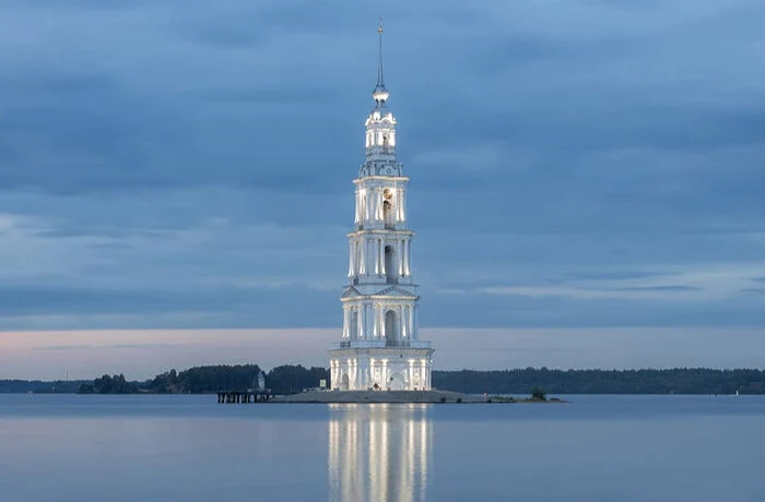 Знаменитая Калязинская колокольня возвращена Русской Православной Церкви Знаменитая Калязинская колокольня возвращена Русской Православной Церкви
