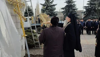 В Мелитополе освящен крест часовни в честь погибших сотрудников МВД