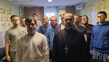 Священник и сестры милосердия посетили пациентов наркологического диспансера