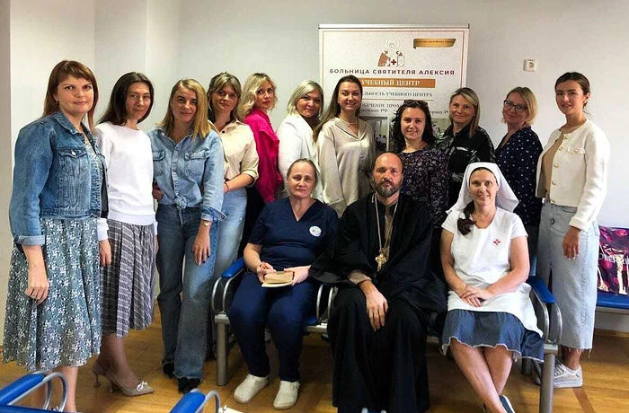 В Курске больница святителя Алексия провела второй курс по уходу за ранеными В Курске больница святителя Алексия провела второй курс по уходу за ранеными