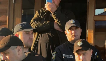 В буковинском селе Заболотье при содействии полиции захвачен Илиинский храм УПЦ