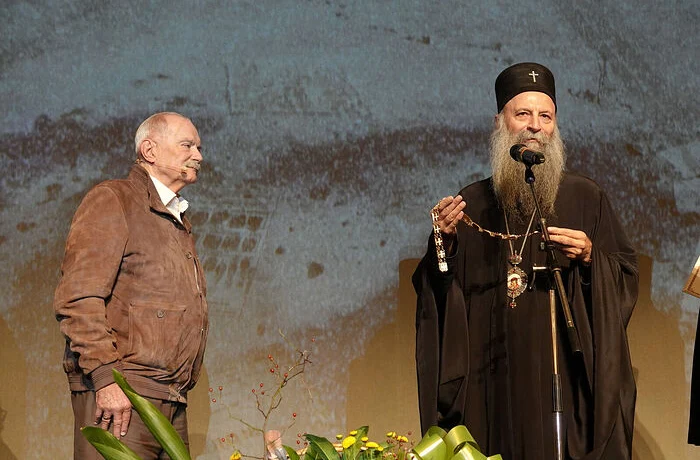 Сербский патриарх вручил Никите Михалкову орден Святого Саввы Сербский патриарх вручил Никите Михалкову орден Святого Саввы