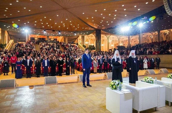 Святейший Патриарх Кирилл встретился с педагогами общеобразовательных школ