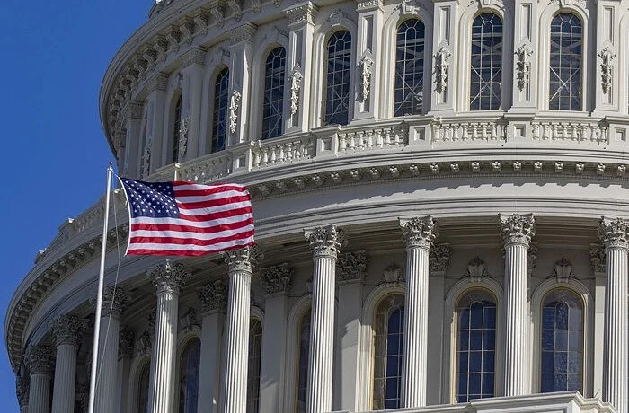 США: сенатор предложил сделать понедельник Светлой седмицы выходным днем США: сенатор предложил сделать понедельник Светлой седмицы выходным днем