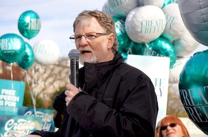 Верховный суд штата Колорадо встал на сторону пекаря, отказавшегося испечь торт трансгендеру в честь Верховный суд штата Колорадо встал на сторону пекаря, отказавшегося испечь торт трансгендеру в честь