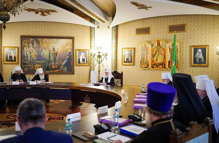 Святейший Патриарх Кирилл возглавил работу заседания Высшего Церковного Совета Святейший Патриарх Кирилл возглавил работу заседания Высшего Церковного Совета