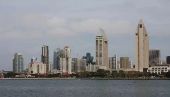 США: активист подал в суд на город Сан-Диего из-за закона о запрете пролайферской деятельности вокру