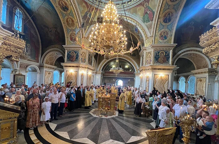 В Уфу принесен ковчег с частицей мощей святителя Тихона, Патриарха Московского и всея России В Уфу принесен ковчег с частицей мощей святителя Тихона, Патриарха Московского и всея России